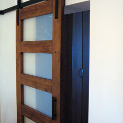 Drvena vrata sa staklom