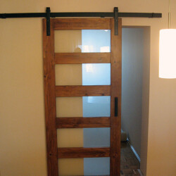 Drvena vrata sa staklom